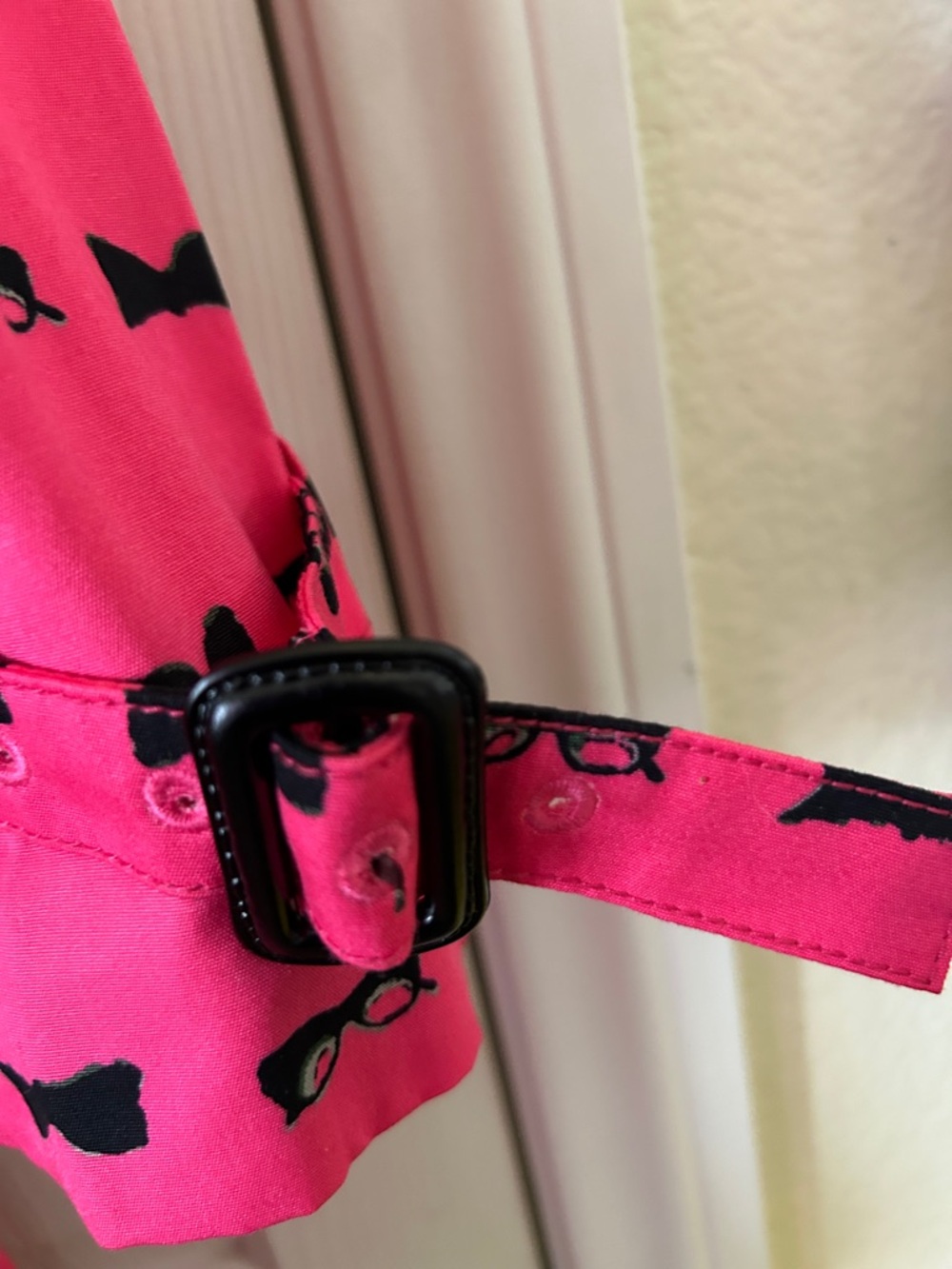ZUCOZZ Hot Pink Belted Trench Coat with Sunglasses Print Size Small - Picture 6 of 9